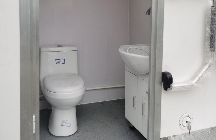 2 stall portable toilet trailer interior